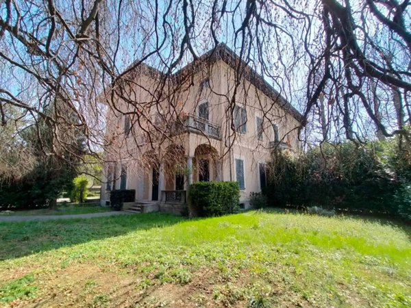 casa indipendente in vendita a Cernusco Lombardone
