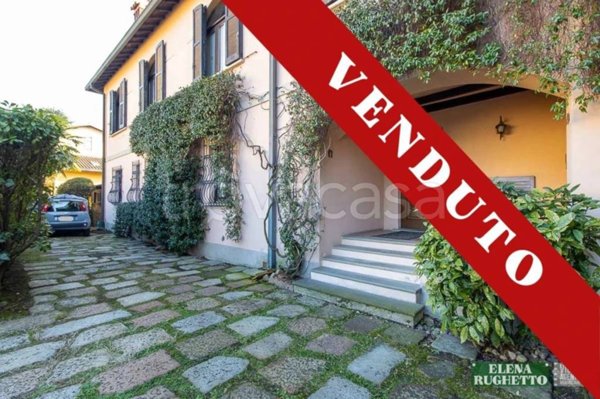 casa indipendente in vendita a Cernusco Lombardone