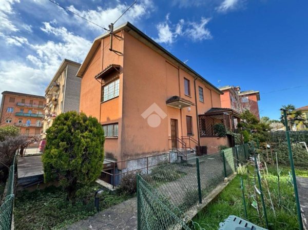 casa indipendente in vendita a Cernusco Lombardone