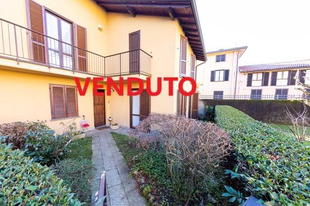 casa indipendente in vendita a Cernusco Lombardone