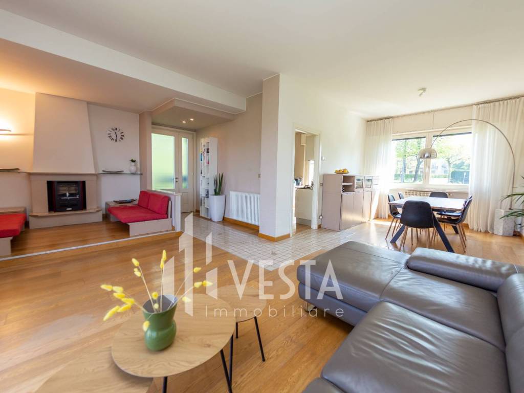 casa indipendente in vendita a Cernusco Lombardone