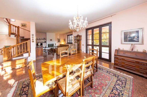 casa indipendente in vendita a Cernusco Lombardone