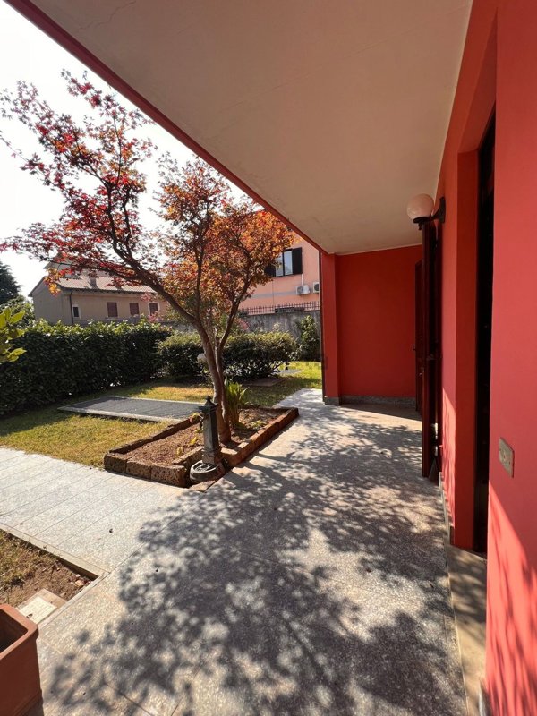 casa indipendente in vendita a Cernusco Lombardone
