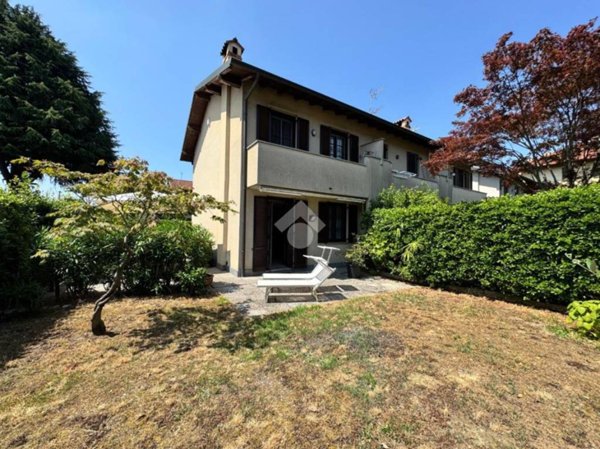 casa indipendente in vendita a Cernusco Lombardone