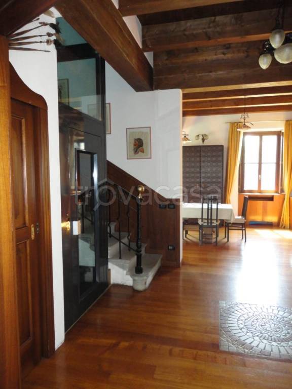 casa indipendente in vendita a Cernusco Lombardone