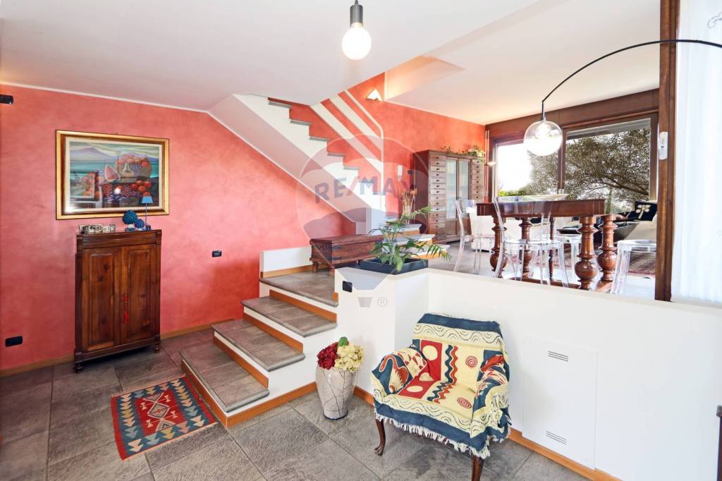 casa indipendente in vendita a Cernusco Lombardone