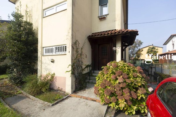 casa indipendente in vendita a Cernusco Lombardone