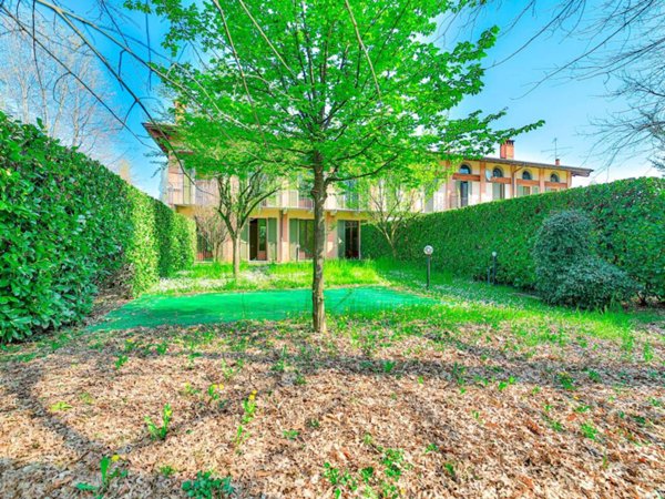 casa indipendente in vendita a Cernusco Lombardone