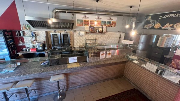 negozio in vendita a Cernusco Lombardone