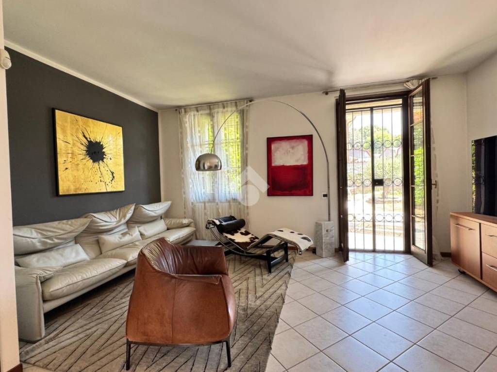 casa indipendente in vendita a Cernusco Lombardone