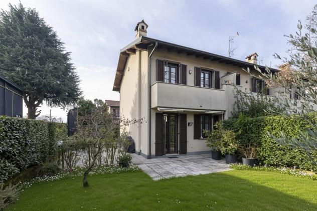 casa indipendente in vendita a Cernusco Lombardone