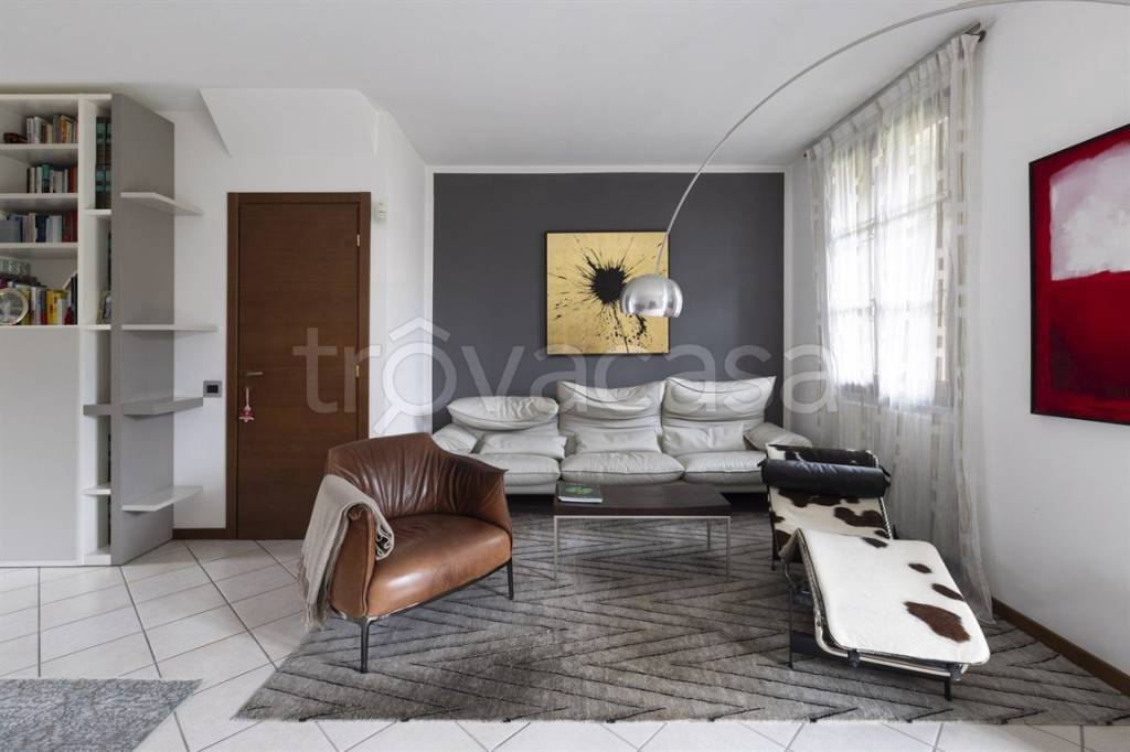 casa indipendente in vendita a Cernusco Lombardone