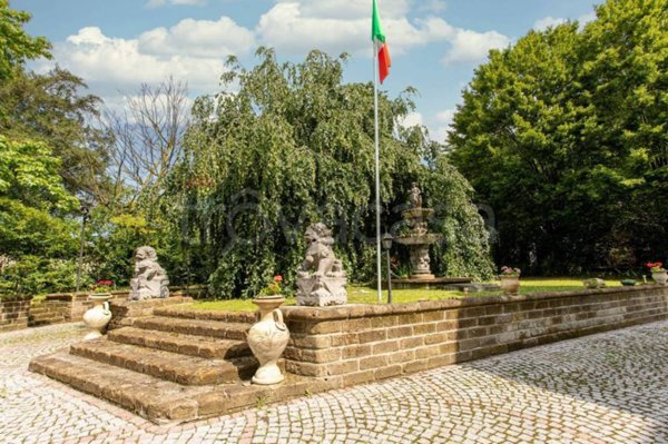 casa indipendente in vendita a Cernusco Lombardone