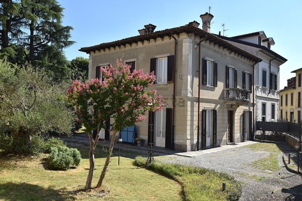 casa indipendente in vendita a Cernusco Lombardone
