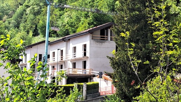 appartamento in vendita a Cesana Brianza