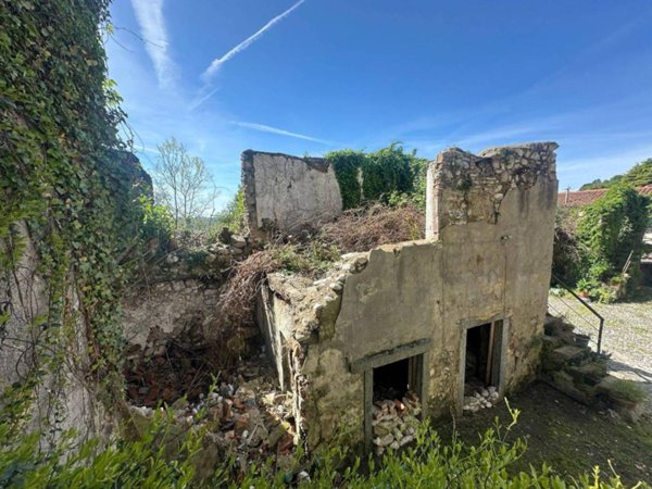 casale in vendita a Cesana Brianza