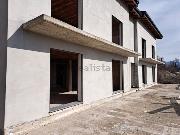 appartamento in vendita a Cesana Brianza