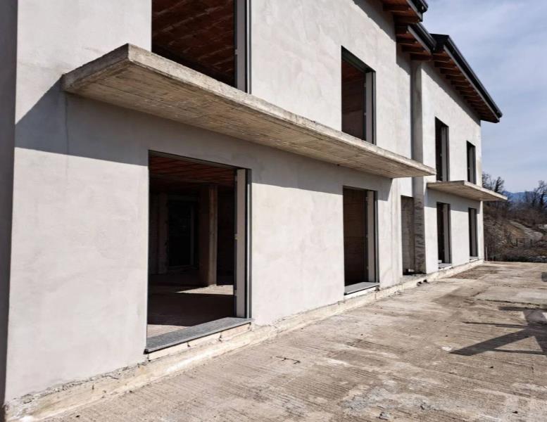 appartamento in vendita a Cesana Brianza