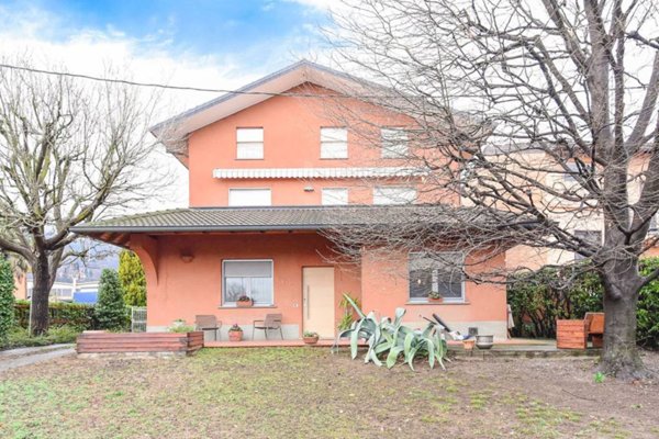 appartamento in vendita a Cesana Brianza
