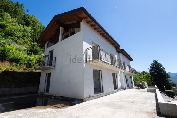 appartamento in vendita a Cesana Brianza