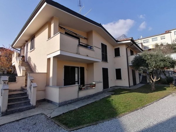 appartamento in vendita a Civate