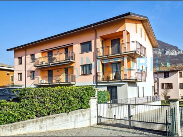 appartamento in vendita a Civate