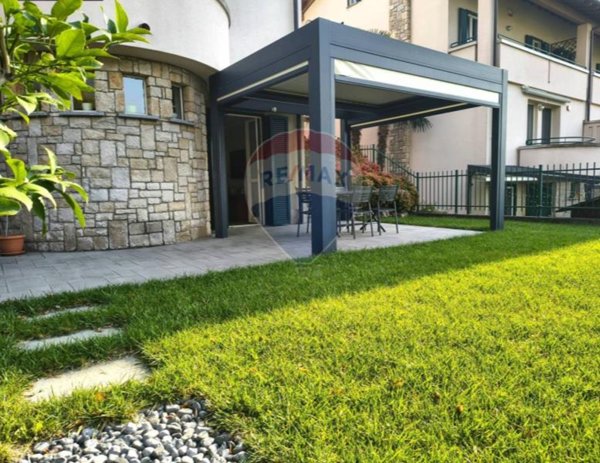 casa indipendente in vendita a Civate