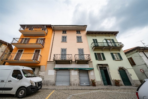 casa indipendente in vendita a Civate