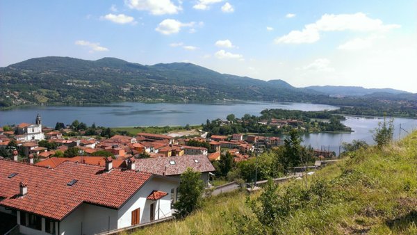 casa indipendente in vendita a Civate