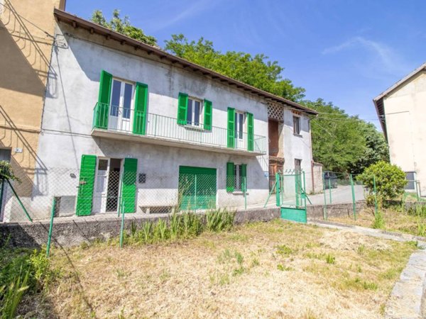 casa indipendente in vendita a Civate