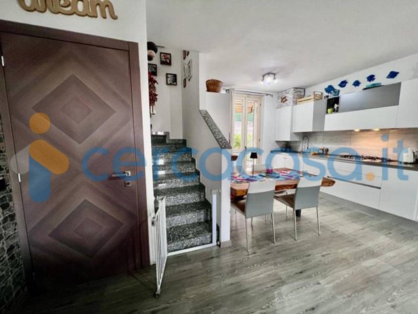 appartamento in vendita a Civate in zona Isella