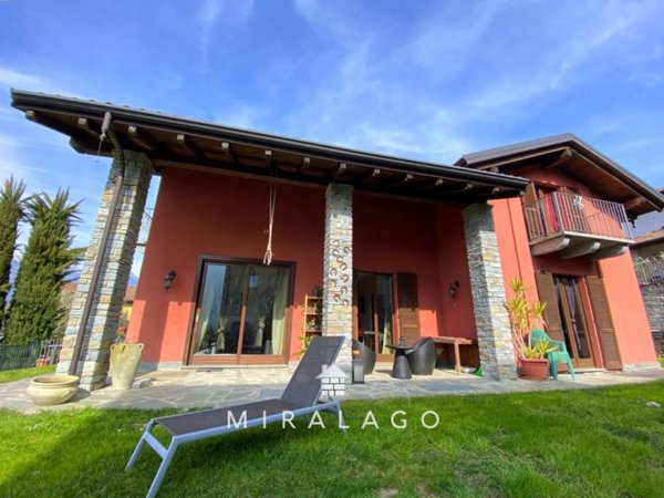 casa indipendente in vendita a Colico