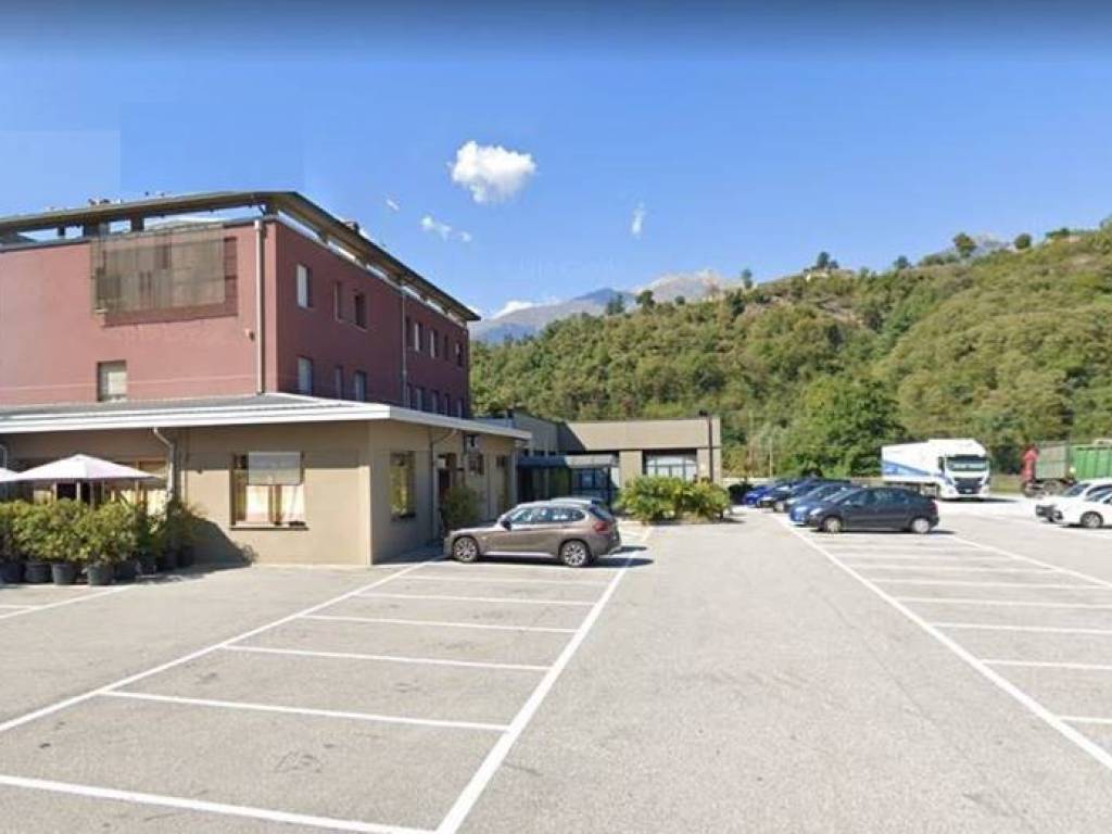 negozio in vendita a Colico