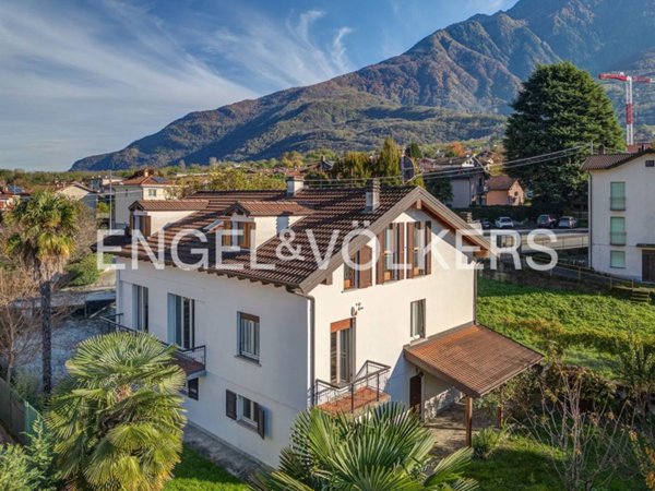 casa indipendente in vendita a Colico