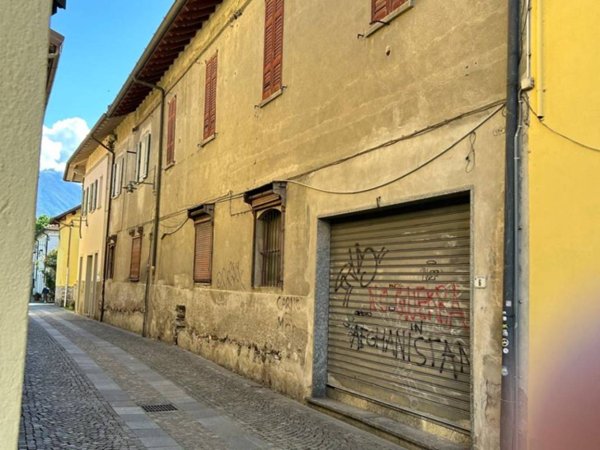 casa indipendente in vendita a Colico