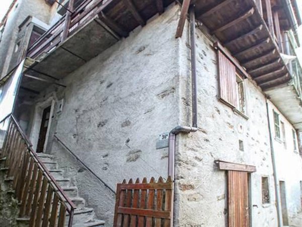 casa indipendente in vendita a Colico in zona Olgiasca