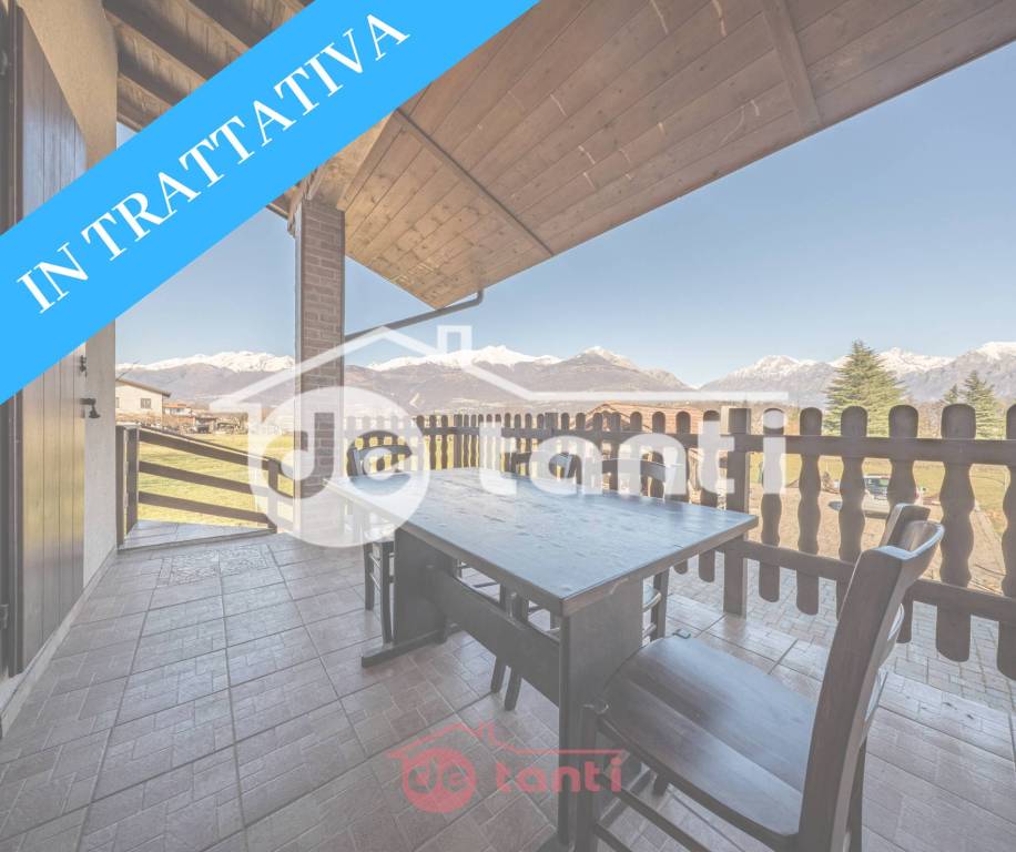 casa indipendente in vendita a Colico