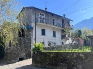 casa indipendente in vendita a Colico