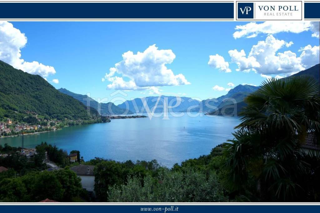 casa indipendente in vendita a Colico in zona Olgiasca