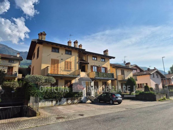 appartamento in vendita a Colico