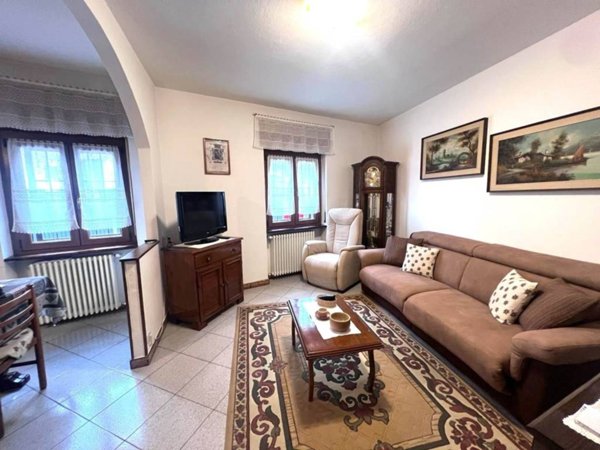 casa indipendente in vendita a Colico