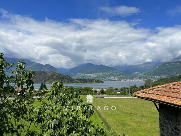 casa indipendente in vendita a Colico
