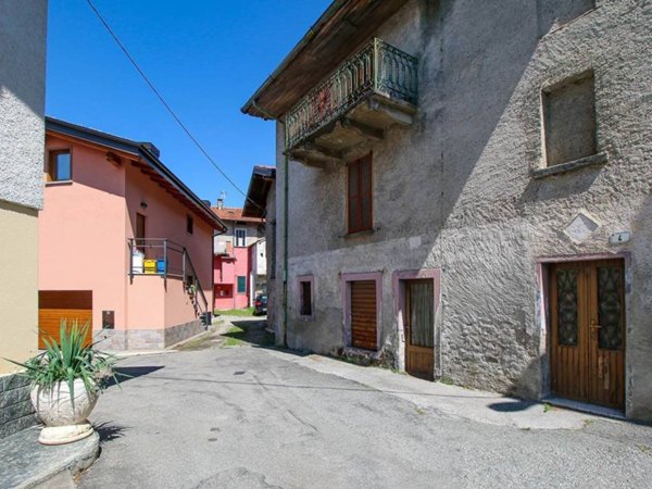 appartamento in vendita a Colico