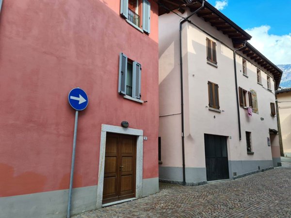 appartamento in vendita a Colico