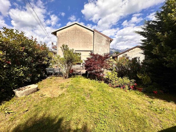 casa indipendente in vendita a Colico