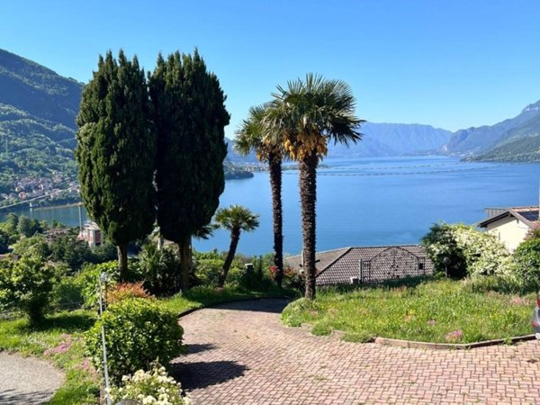 casa indipendente in vendita a Colico in zona Olgiasca