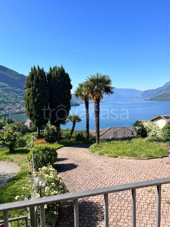 casa indipendente in vendita a Colico in zona Olgiasca