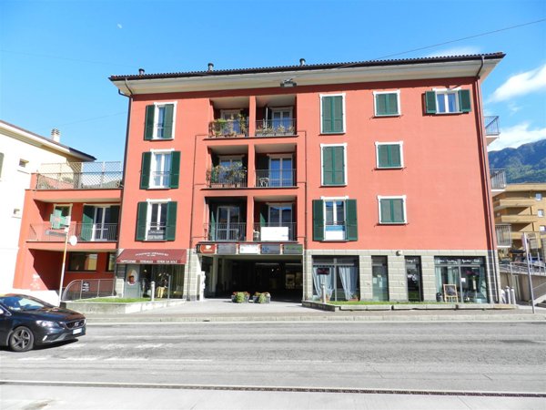 ufficio in vendita a Colico