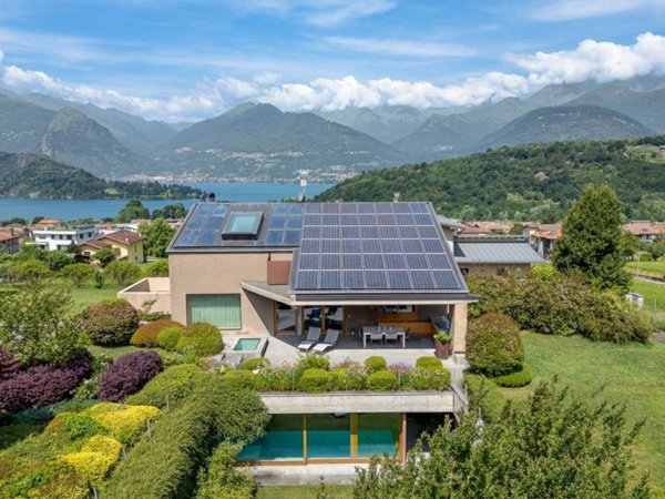 casa indipendente in vendita a Colico