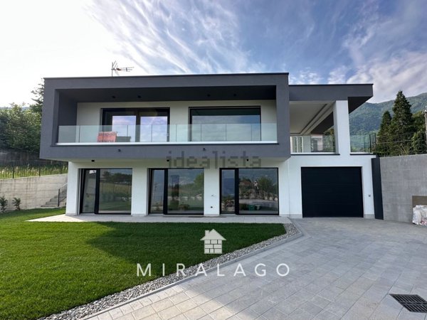 casa indipendente in vendita a Colico
